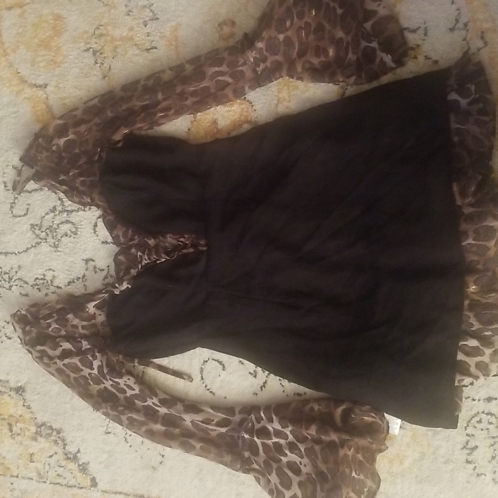 Dress - Picture 3 of 4